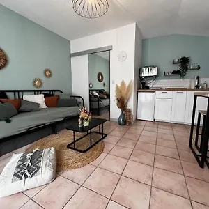  Apartment Aix-en-provence, Proche Toutes Comodites Et Axes Routiers, Linges Fournis